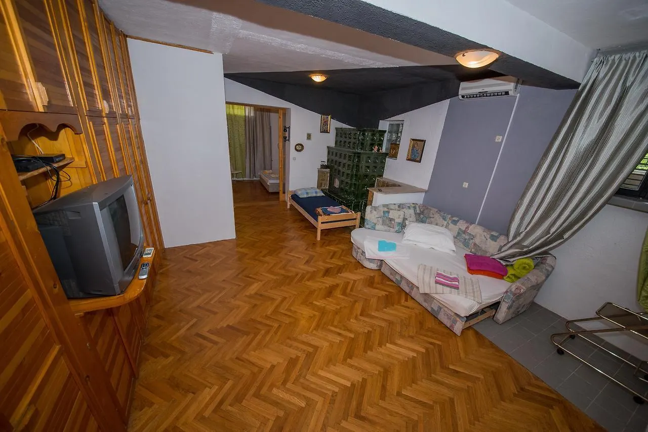 Apartment Busljeta Starigrad Paklenica Chorwacja
