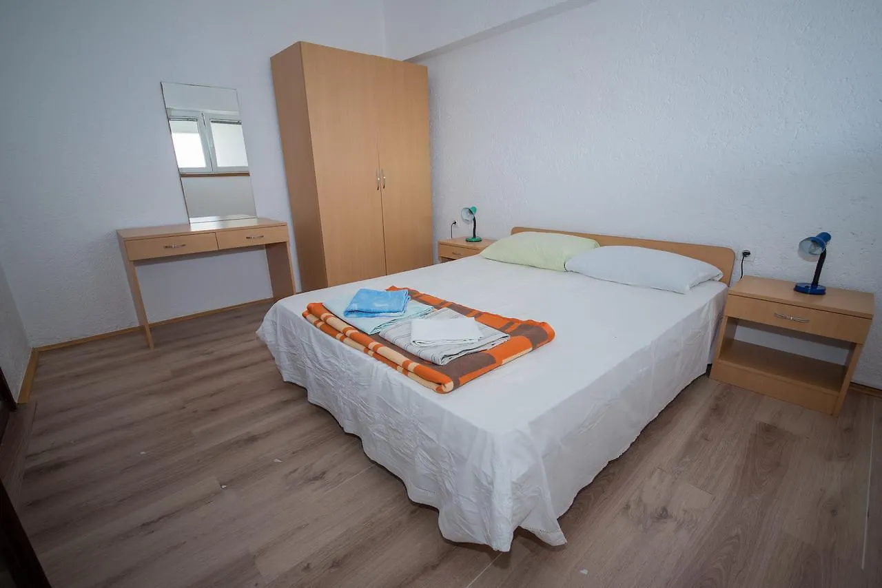 Apartment Busljeta Starigrad Paklenica