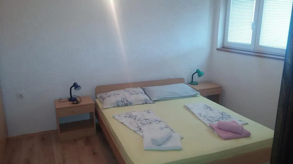 Apartment Busljeta Starigrad Paklenica 0*,  Croatia