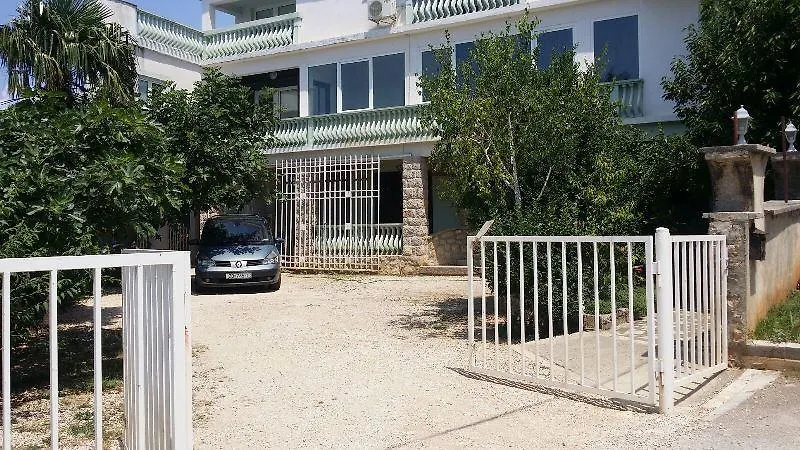 Apartment Busljeta Starigrad Paklenica