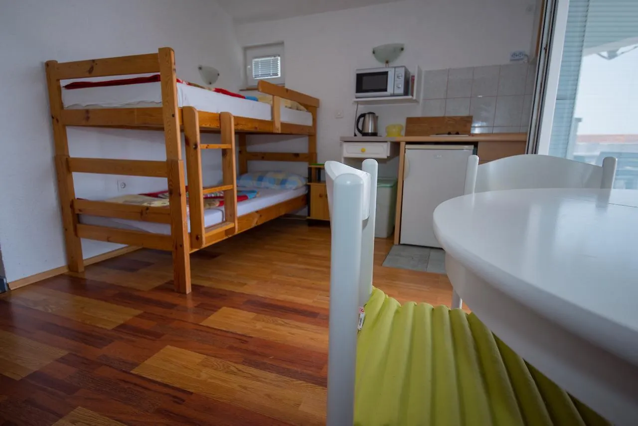 Apartment Busljeta Starigrad Paklenica